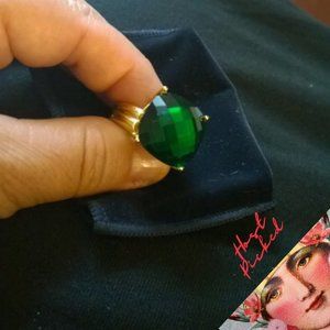 KATE SPADES Green Crystal Ring 6-8